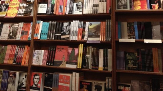 Il Libro Sospeso: un dono solidale per combattere la povertà educativa