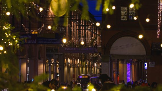Luminarie di Bologna: un’esperienza magica per le Feste