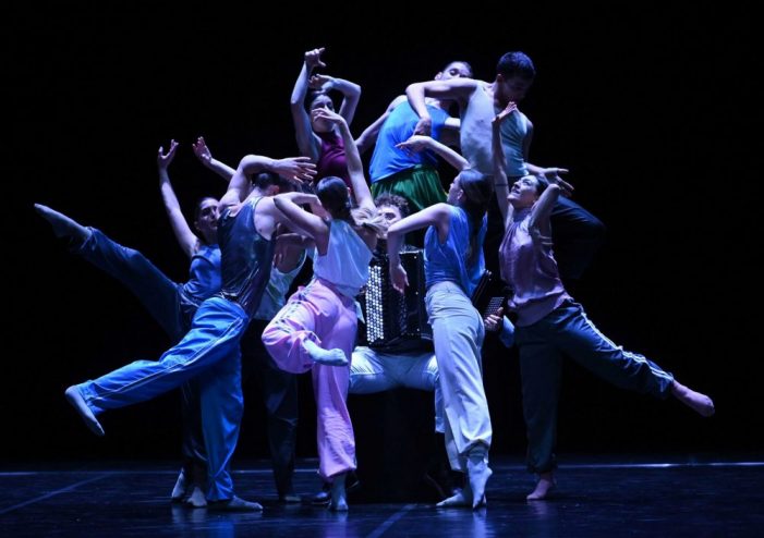 Gli splendidi 30 anni di Spellbound Contemporary Ballet Gli splendidi 30 anni di Spellbound Contemporary Ballet