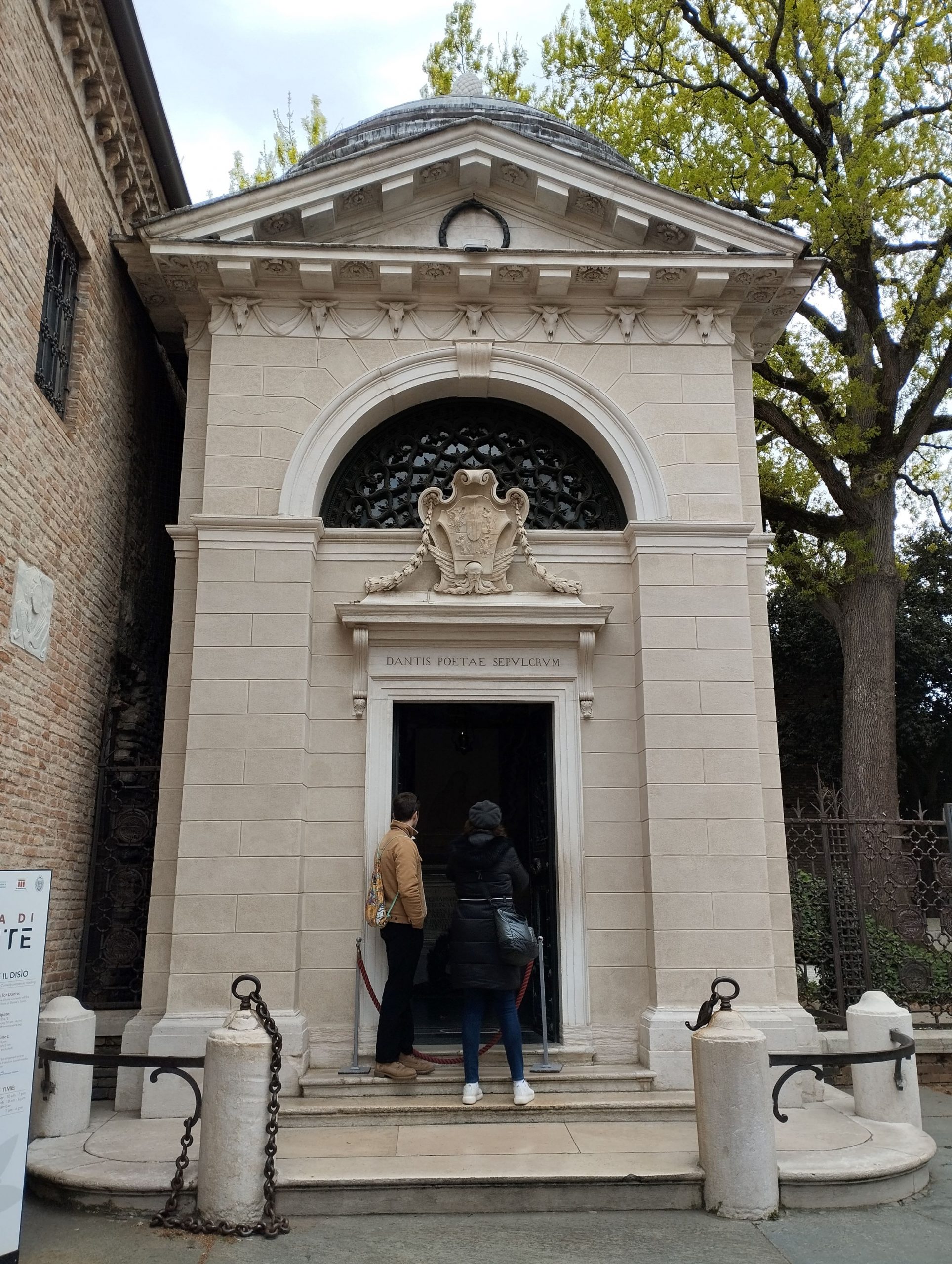 Tomba di Dante
