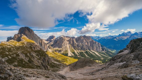 In Val d’Ega si celebra il tramonto: un’esperienza immersiva in un panorama mozzafiato