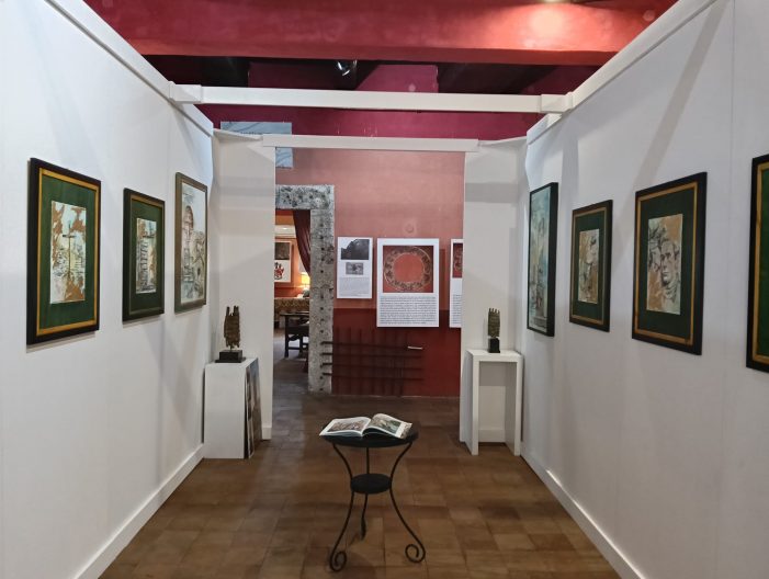 Il cammino dell’uomo nell’arte: la mostra di Riccardo Sanna a Casa Barnekow