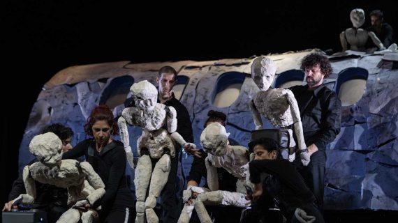 Al Teatro Vascello va in scena Oltre: il disastro delle Ande in chiave spirituale