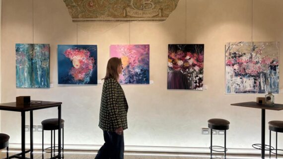 “Visioni” oltre il colore: intervista alla pittrice Anita Orso