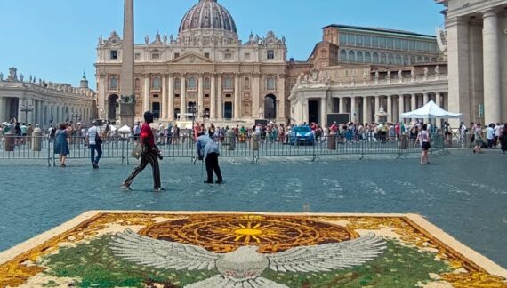 Infiorata Storica di Roma 2026: Piazza San Pietro si colora