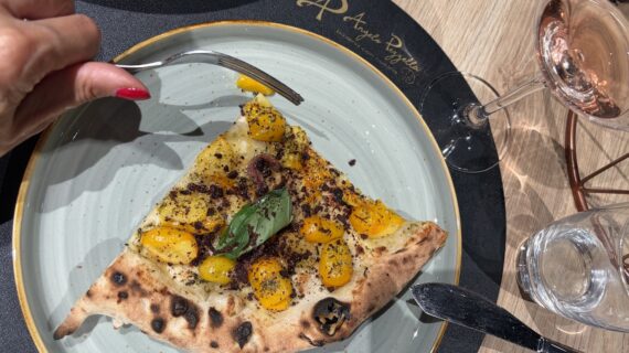 Una serata di Calici & Spicchi: Angelo Pezzella con Antonella Amodio per l’abbinamento perfetto fra pizza e vino