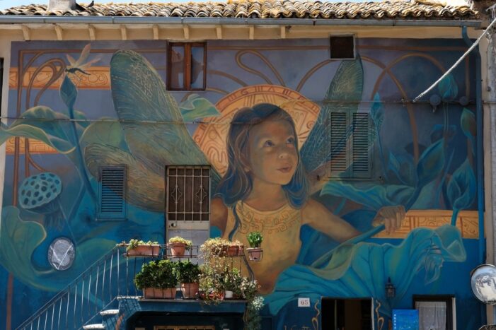 Roma, la street art protagonista sulle banchine del Tevere