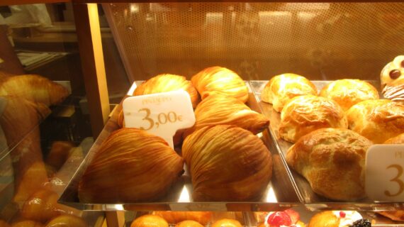 Pasticceria Pintauro, il sapore più autentico di Napoli dalla riscoperta della coviglia in poi