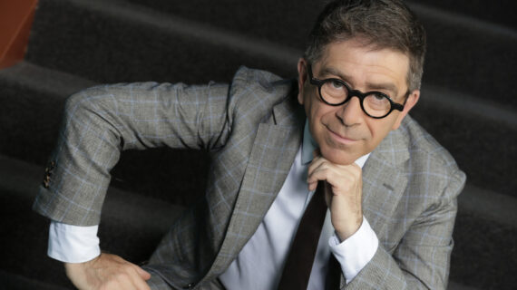 Pino Strabioli, tra Premio Strega e il Teatro: il volto della cultura italiana