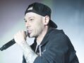Fabri Fibra compie 50 anni: il rapper che ha cambiato le regole senza chiedere il permesso